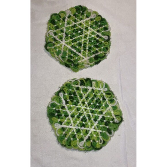 Vintage 70's Handmade Crochet Hot Pot Holders 2 in Set. Green - Picture 1 of 3
